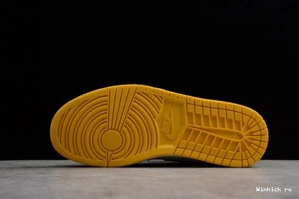 LS 1 MAIZE NO VARSITY AIR JORDAN 0822